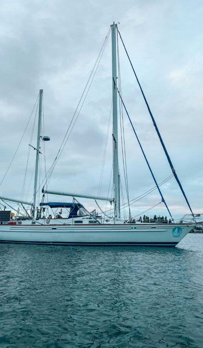 Sailing-Catalpa-Pearson-530-Side