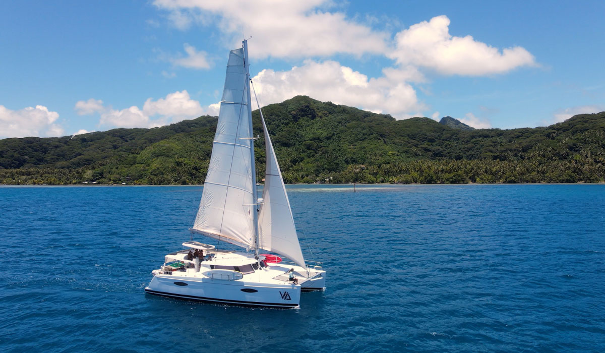 WESAIL-Helia-44-Side