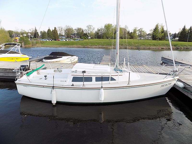 22 ft catalina sailboat